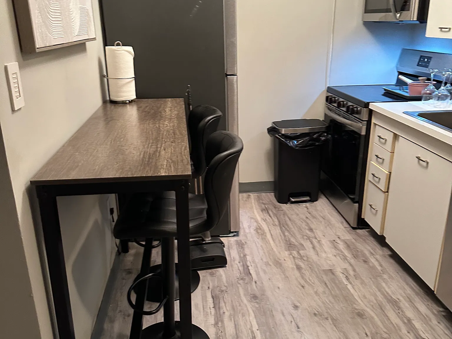 Studio, 680 sqft, $1,800 — Photo 4