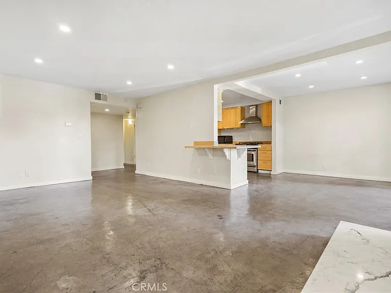 9025 Keith Ave #101 — Photo 25