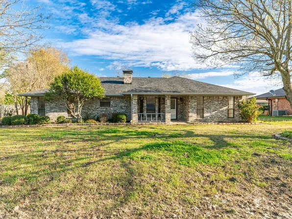 300 E Short St, Leonard, TX 75452