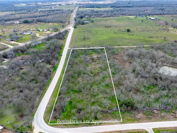 301 Union Hill Rd, Luling, TX 78648