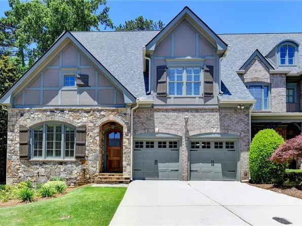 240 Wisteria Cir, Roswell, GA 30076