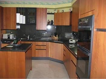 3rd image of 17555 Collins Ave APT 2307
