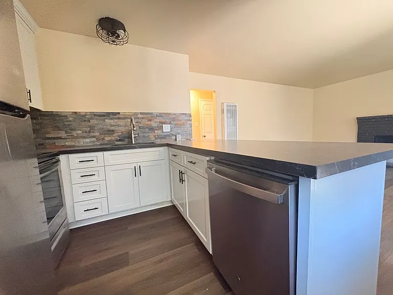 1707 W Swain Rd #3 — Photo 7
