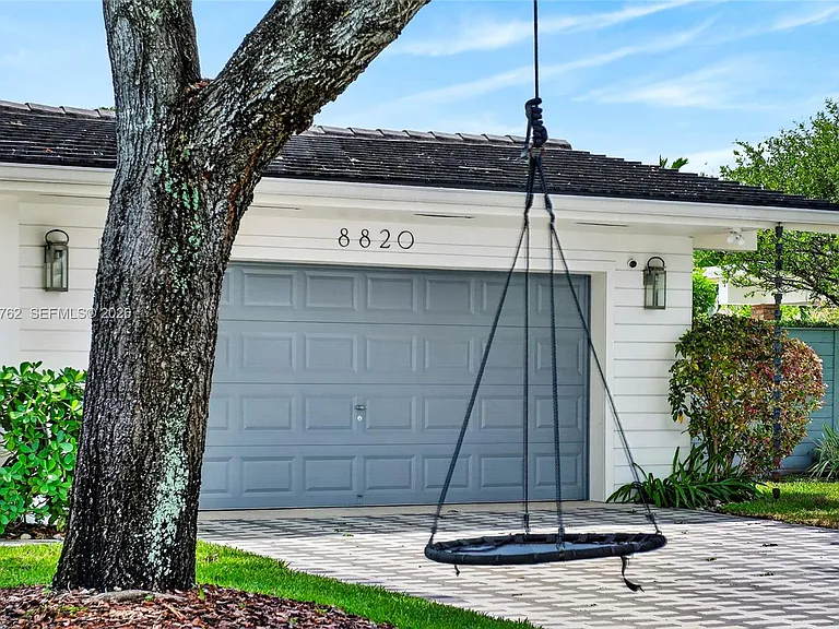 8820 SW 85th Ter — Photo 13