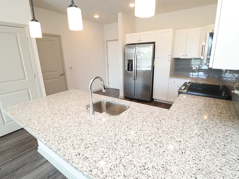 2402 Gathering Square Ct — Photo 6