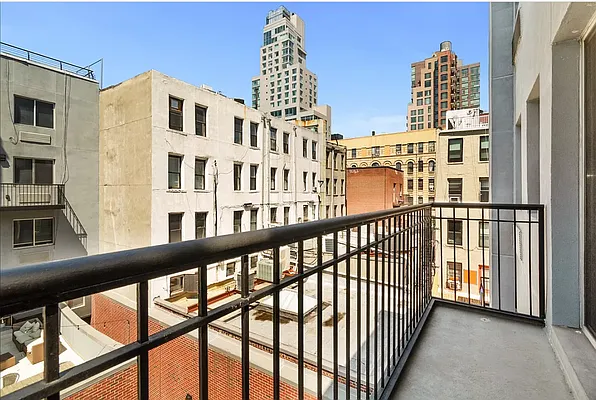 Rented by REAL New York | media 5