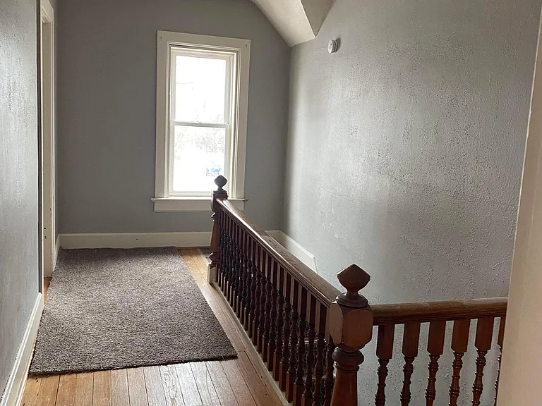 2nd floor hall
