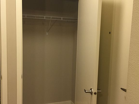 3rd image of 1050 10th Ave NE Unit 111