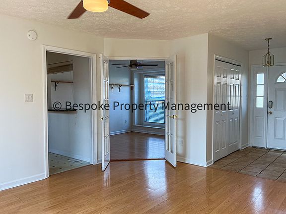4th image of 115 Woodmont Way