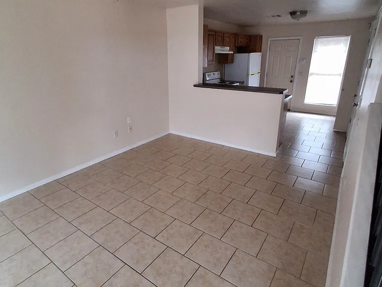 1501 Wade St #12 — Photo 2