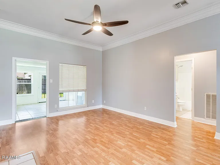 115 Tulip Tree Ln — Photo 6