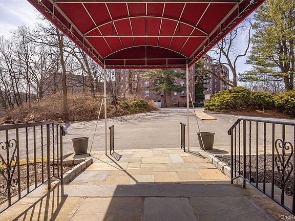 4th image of 615 Palmer Rd #602