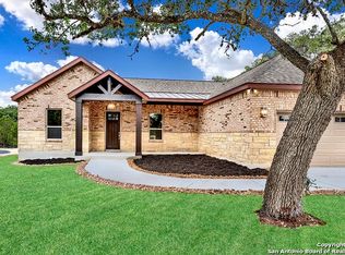 242 Saddle Horn Dr, Bandera, TX 78003