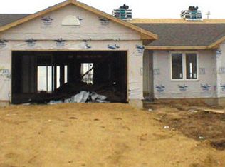 404 Edson St, Poplar Grove, IL 61065