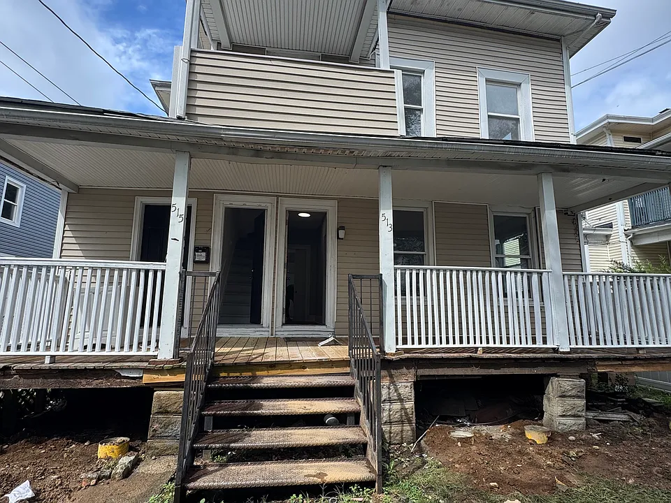 513 William St #1R