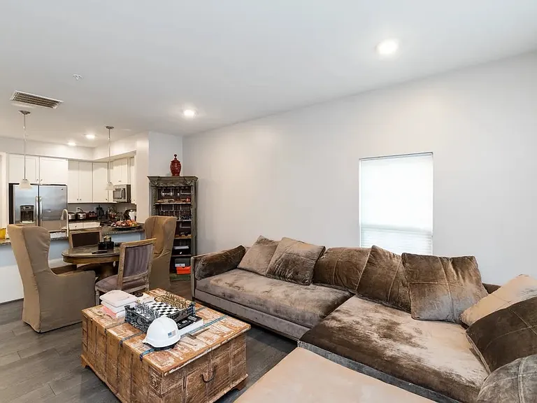 8020 Orchard Grove Rd — Photo 5