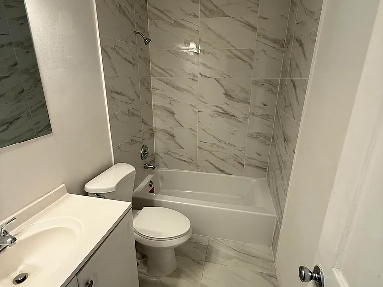 1201 White Pine Dr #1201 — Photo 4