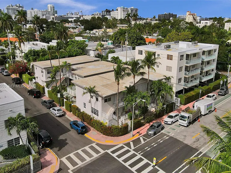 717 Espanola Way #204 — Photo 27