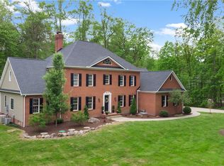11665 Ascot Ln, Chagrin Falls, OH 44023