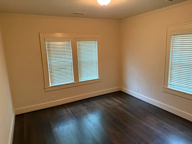 598 Main St — Photo 10