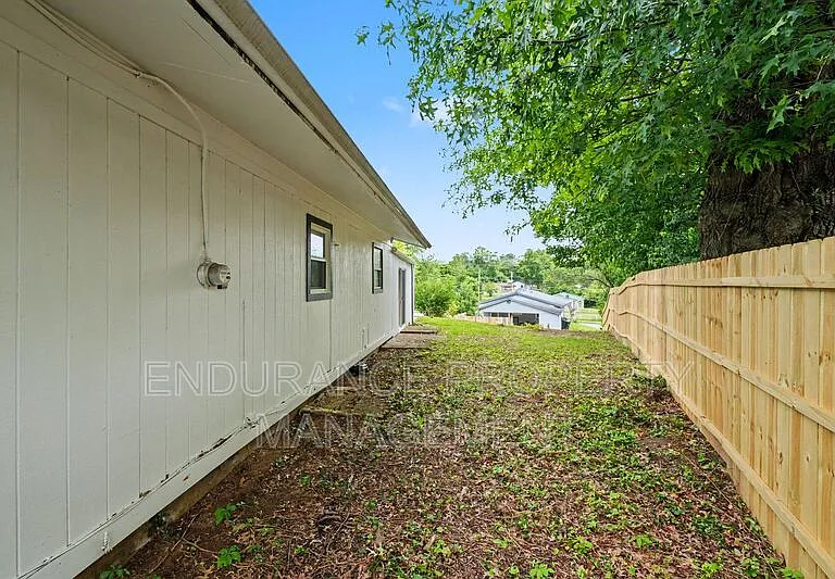 9500 Ridgemoor Ave — Photo 25