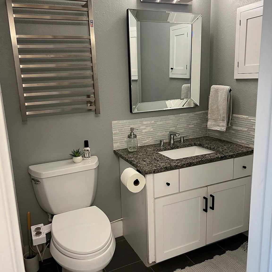 3 bed, 2.5 bath, 1900 sqft, $4,800 — Photo 4