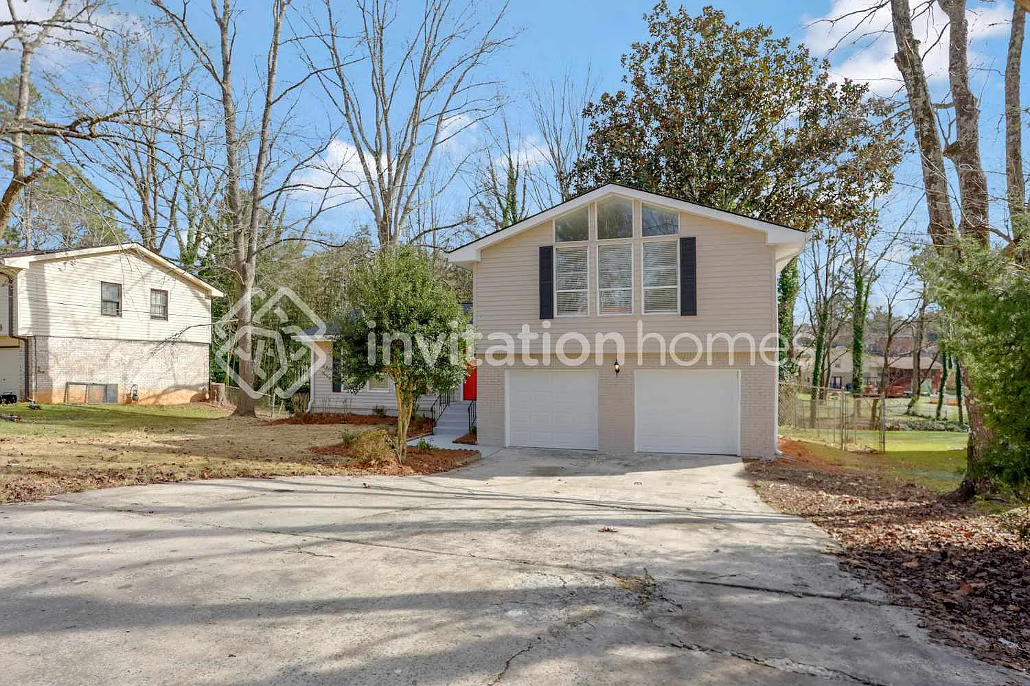 2290 Emerald Springs Dr Decatur, GA 30032 — Photo 1