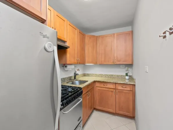 9201 Shore Road image 11 of 15