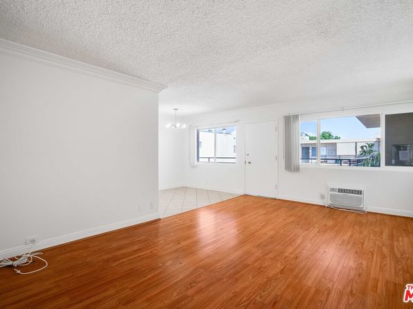 7548 Hampton Ave APT 304