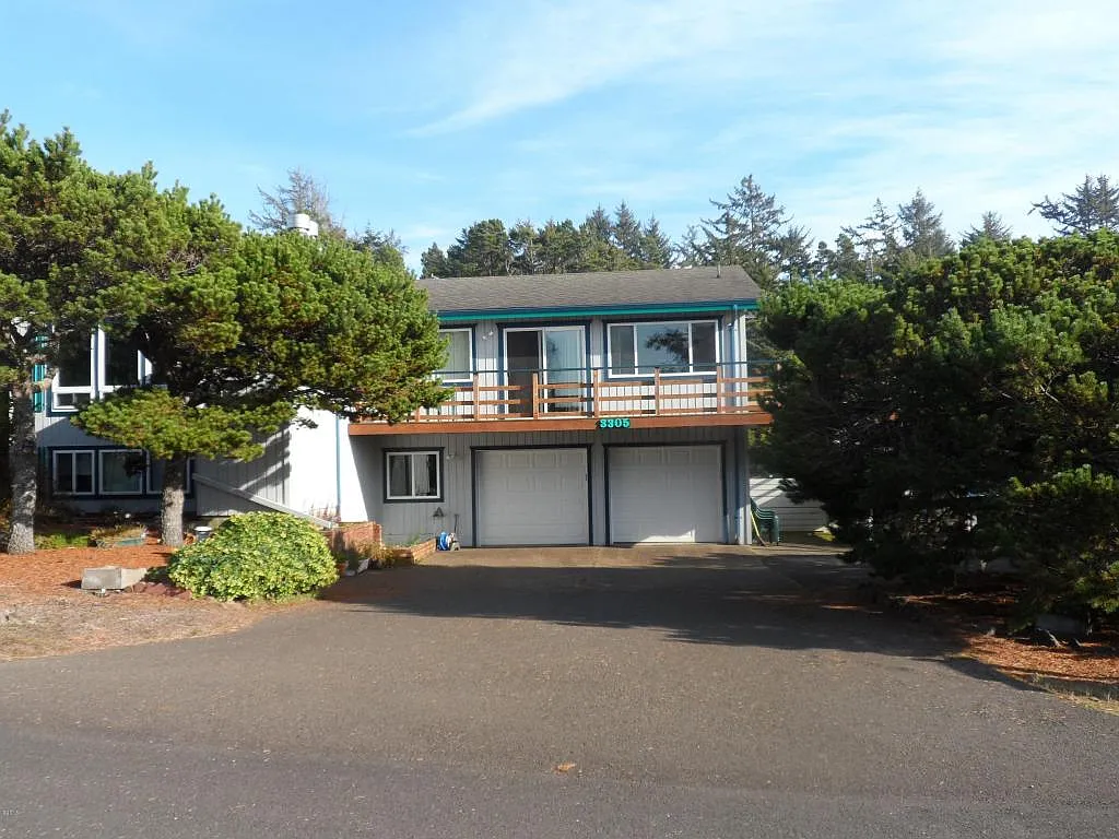 3305 NW Sandpiper Way photo 1