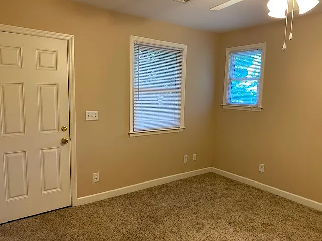 472 Manley Dr — Photo 12