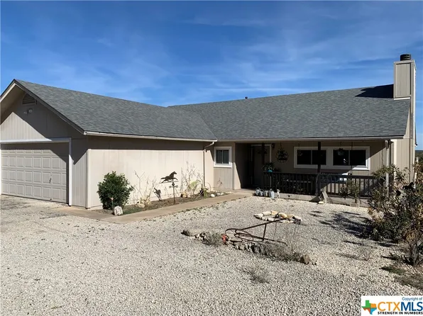 154 Draft Horse Ln, Fischer, TX 78623