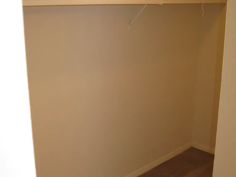 Bayside Country Club Apartments — Photo 26
