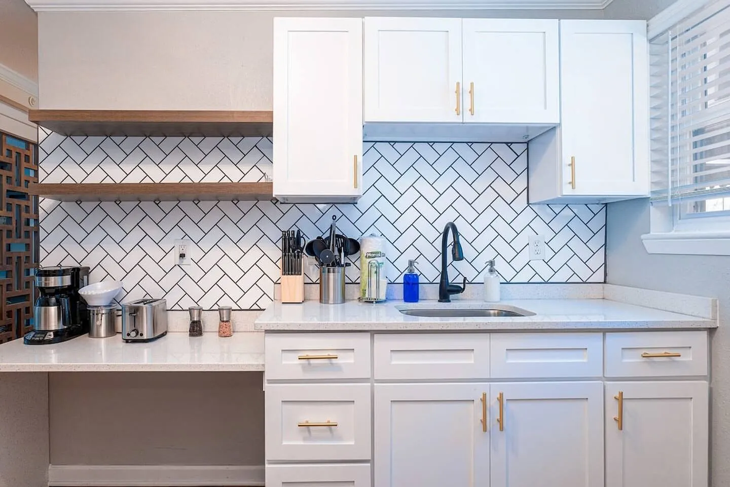2 bed, 600 sqft, $2,800 — Photo 3