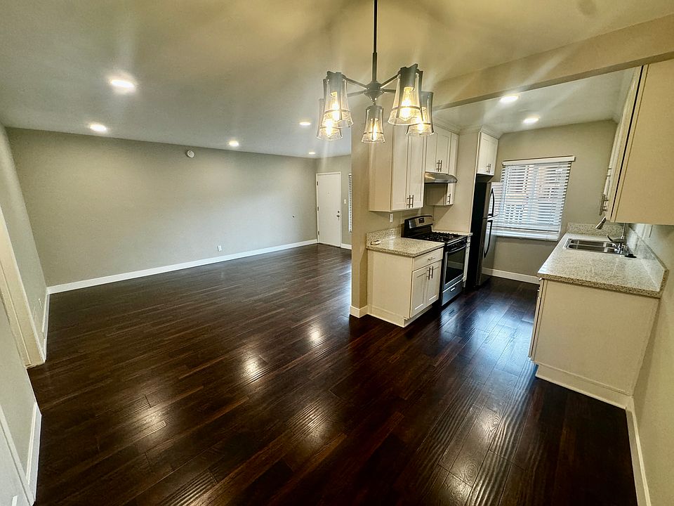 1st image of 7731 Romaine St #8C