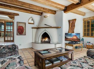 111B Camino Los Abuelos, Santa Fe, NM 87508
