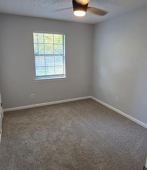 1475 Ben Gay Way — Photo 2