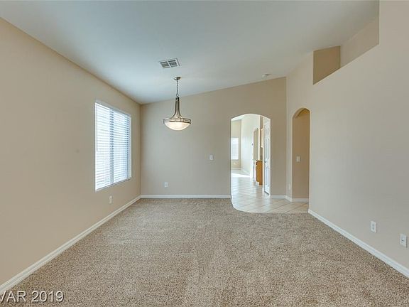 4th image of 5157 Numidia Ave