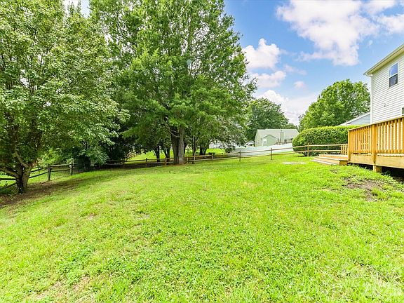 4th image of 9716 Pernell Ln