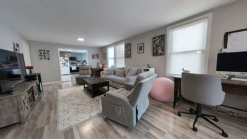 3rd image of 15 Beulah St #1