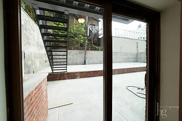 Rented by Hecht Group