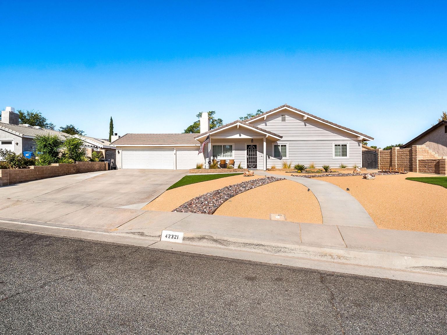 42321 Grandpark Ave, Quartz Hill, CA 93536 | Zillow