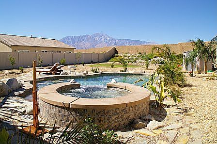 Backyard Paradise!!