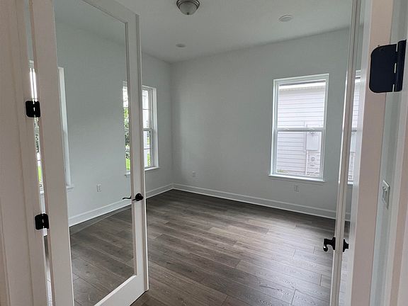 2nd image of 130 Blackbird Ln