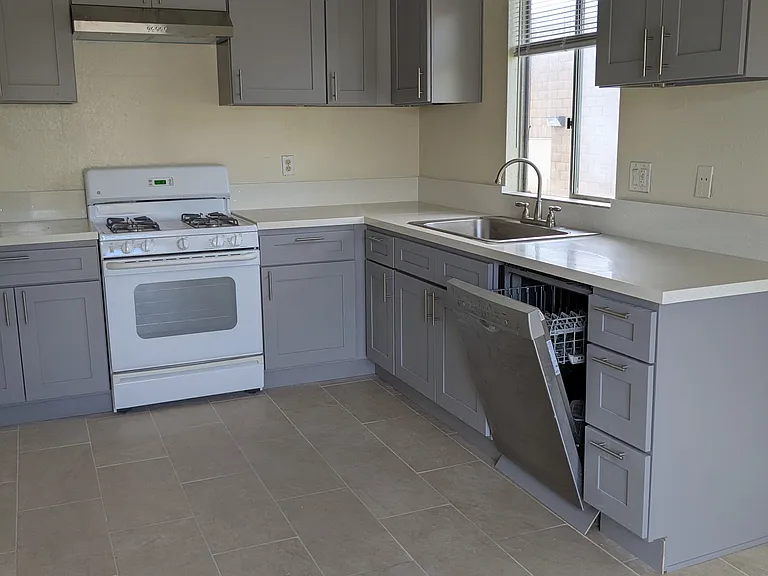 822 N Santa Fe Ave #12 — Photo 9
