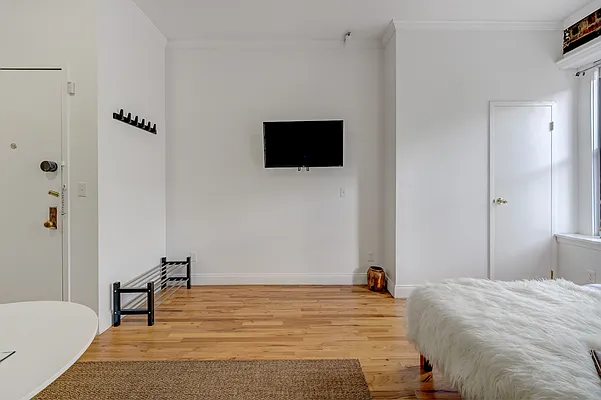 Rented by Outpost Brokerage LLC | media 16