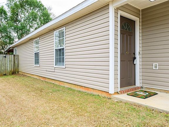 4th image of 8945 Spring Grv S