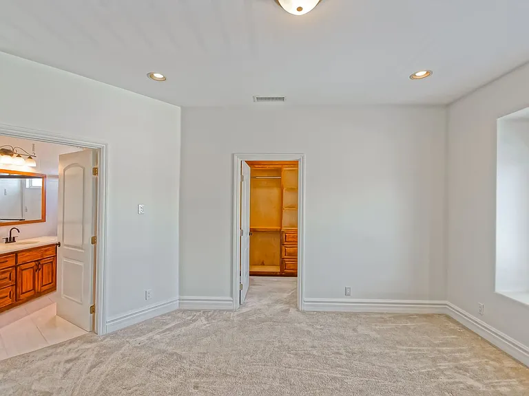 15624 Sombra Ave — Photo 21