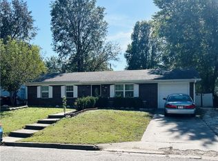 1809 Taylor Ave, Springdale, AR 72762