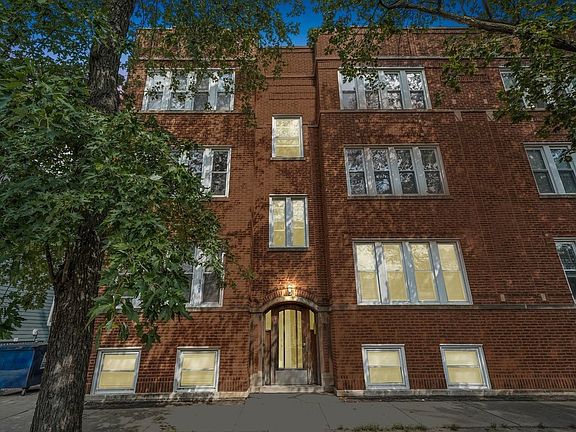 2nd image of 7211 N Damen Ave APT 2